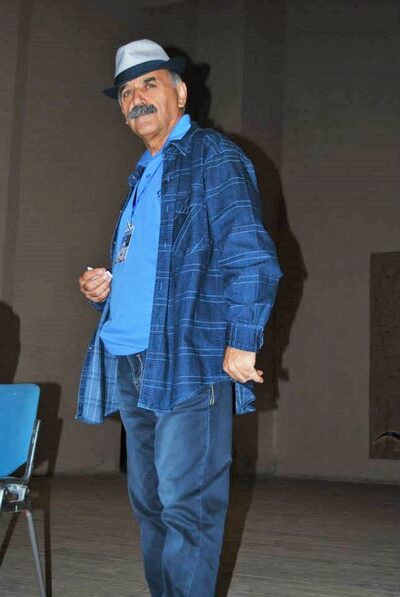1 (36)